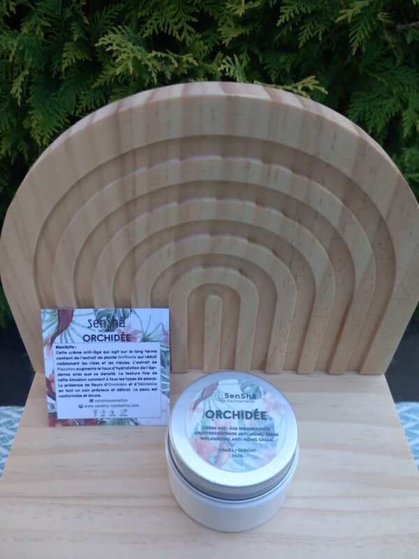 e0dd2b86-b689-44da-8e99-6fbb7b07f78a Orchidée